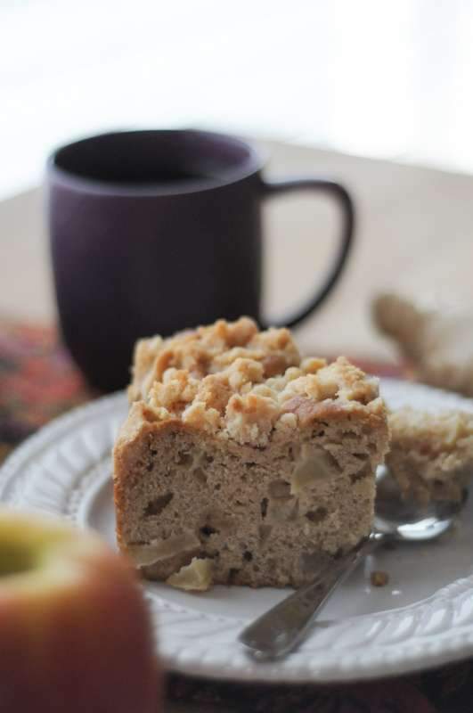 Apple-Ginger Streusel Coffee Cake