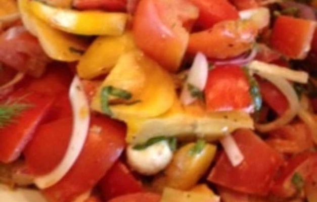 Marilyn's Marinated Tomato Salad