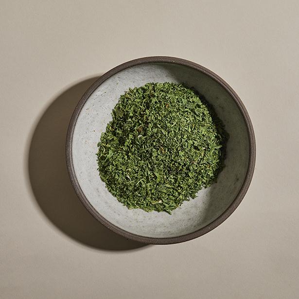 parsley flakes in a bowl